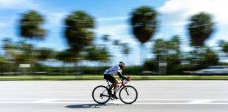 Pedal seguro: desvende as estratégias para evitar acidentes durante o ciclismo nas rodovias