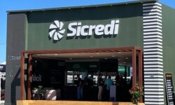 Sicredi inova e fortalece conexões na Bahia Farm Show 2025