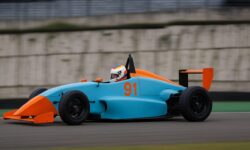 Piloto de Luís Eduardo Magalhães, André da Veiga Eidt é destaque na Fórmula eVolution