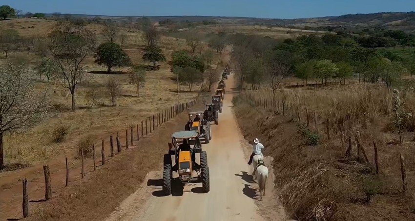Largada Histórica: Maior Expedição de Tratores do Mundo Começa no Oeste Baiano